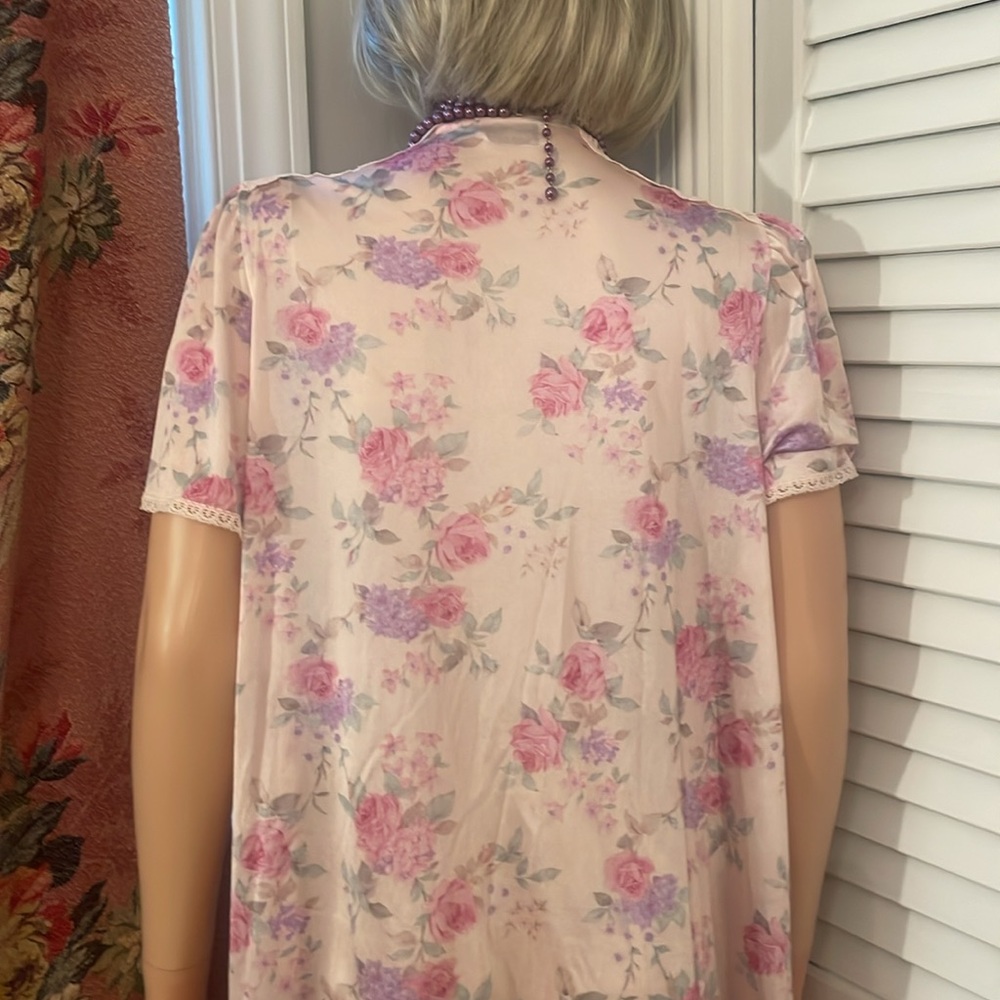 Vintage VANITY FAIR floral print nightgown . Size SMALL - Picture 7 of 14
